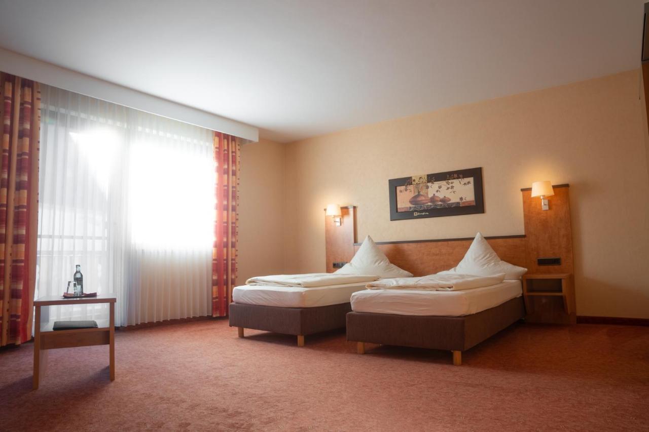 Hotel Gasthof Kaesser Ansbach Eksteriør bilde