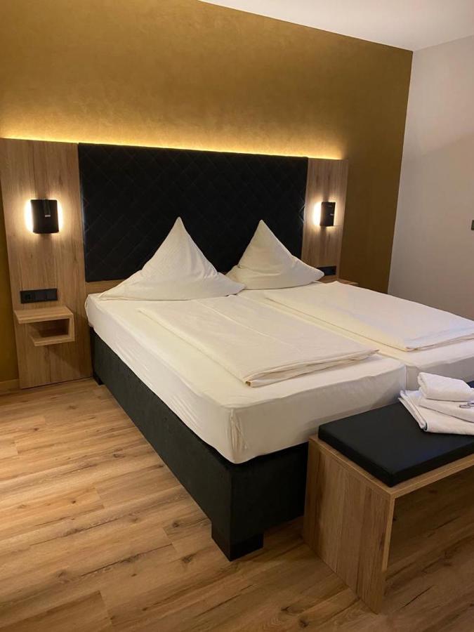 Hotel Gasthof Kaesser Ansbach Eksteriør bilde