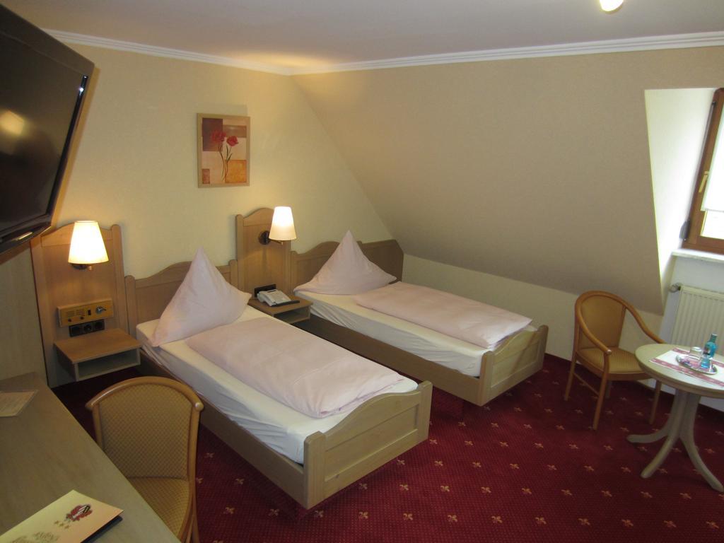 Hotel Gasthof Kaesser Ansbach Eksteriør bilde
