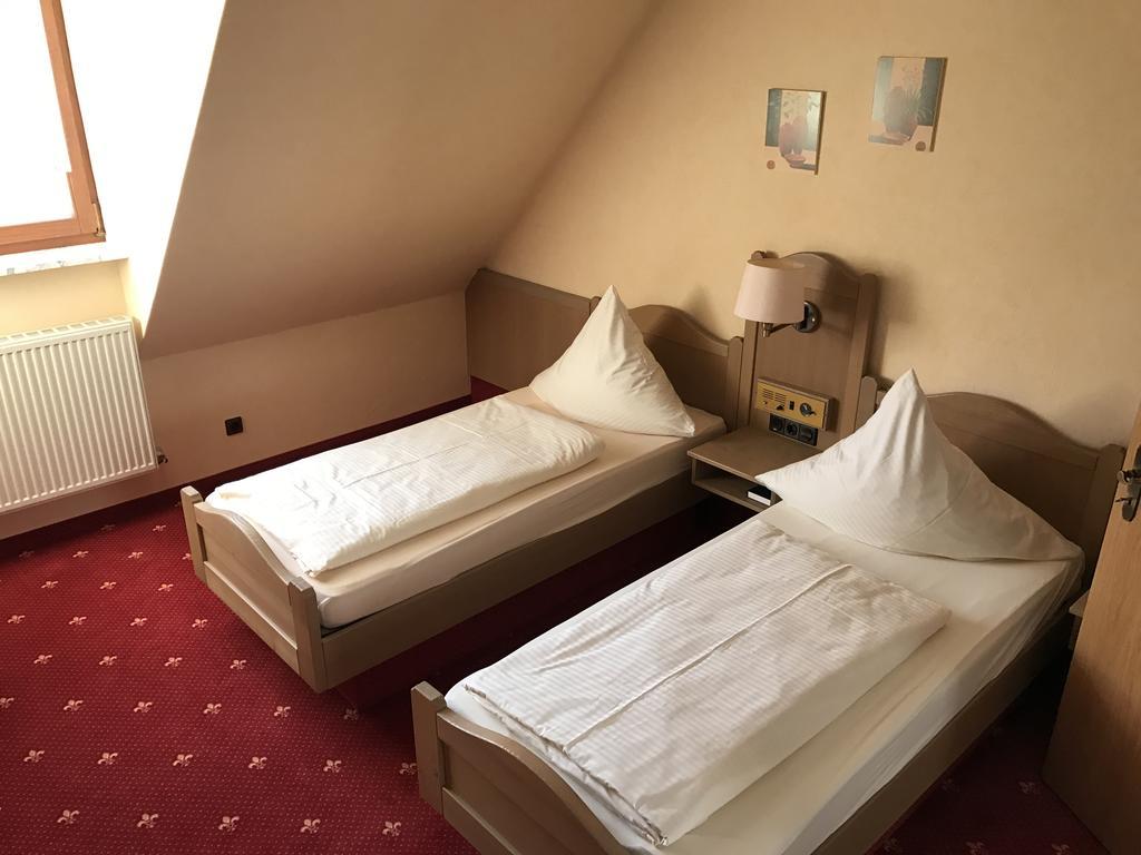 Hotel Gasthof Kaesser Ansbach Eksteriør bilde